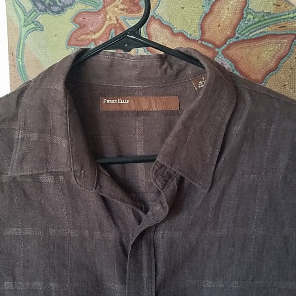 Perry Ellis button down - Picture 2 of 4
